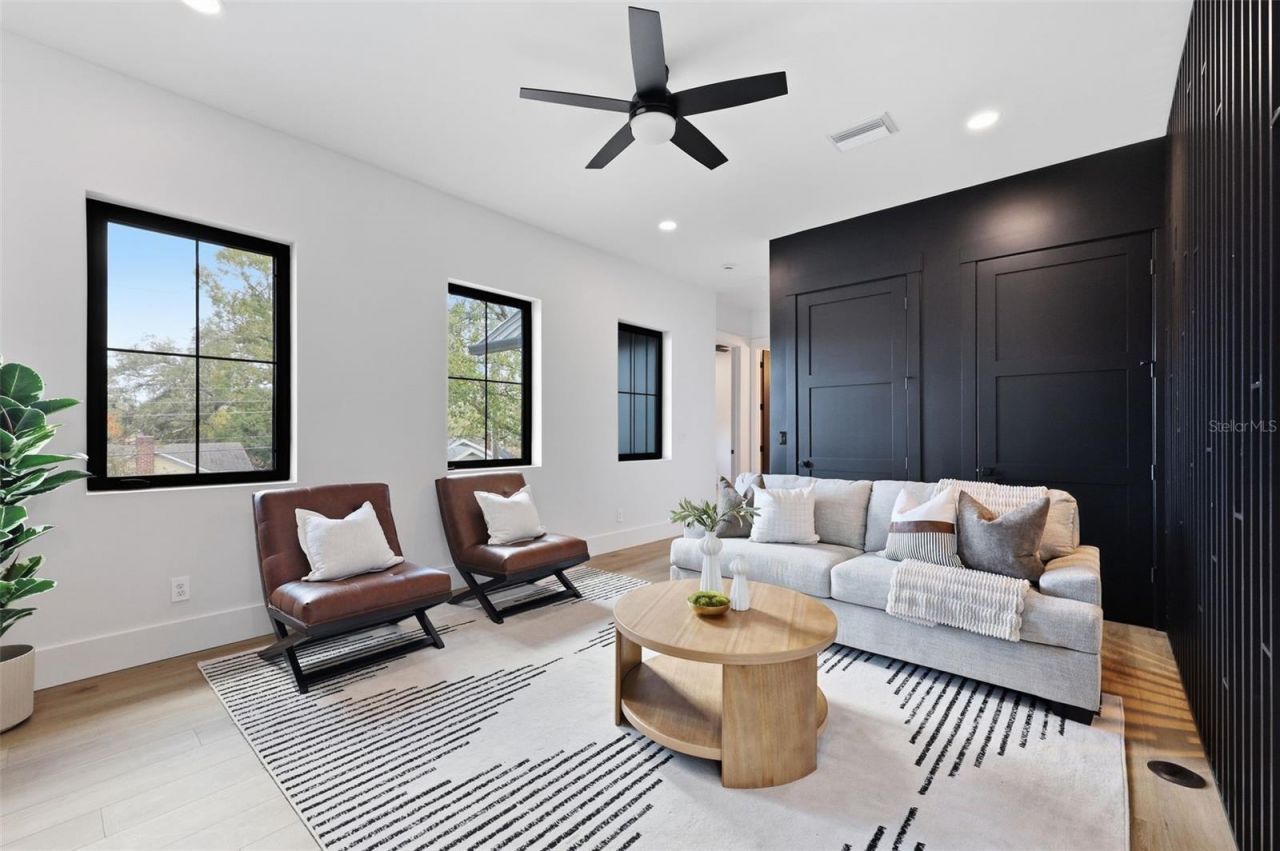 708 W Kentucky Avenue, Tampa, FL 33603 Photo