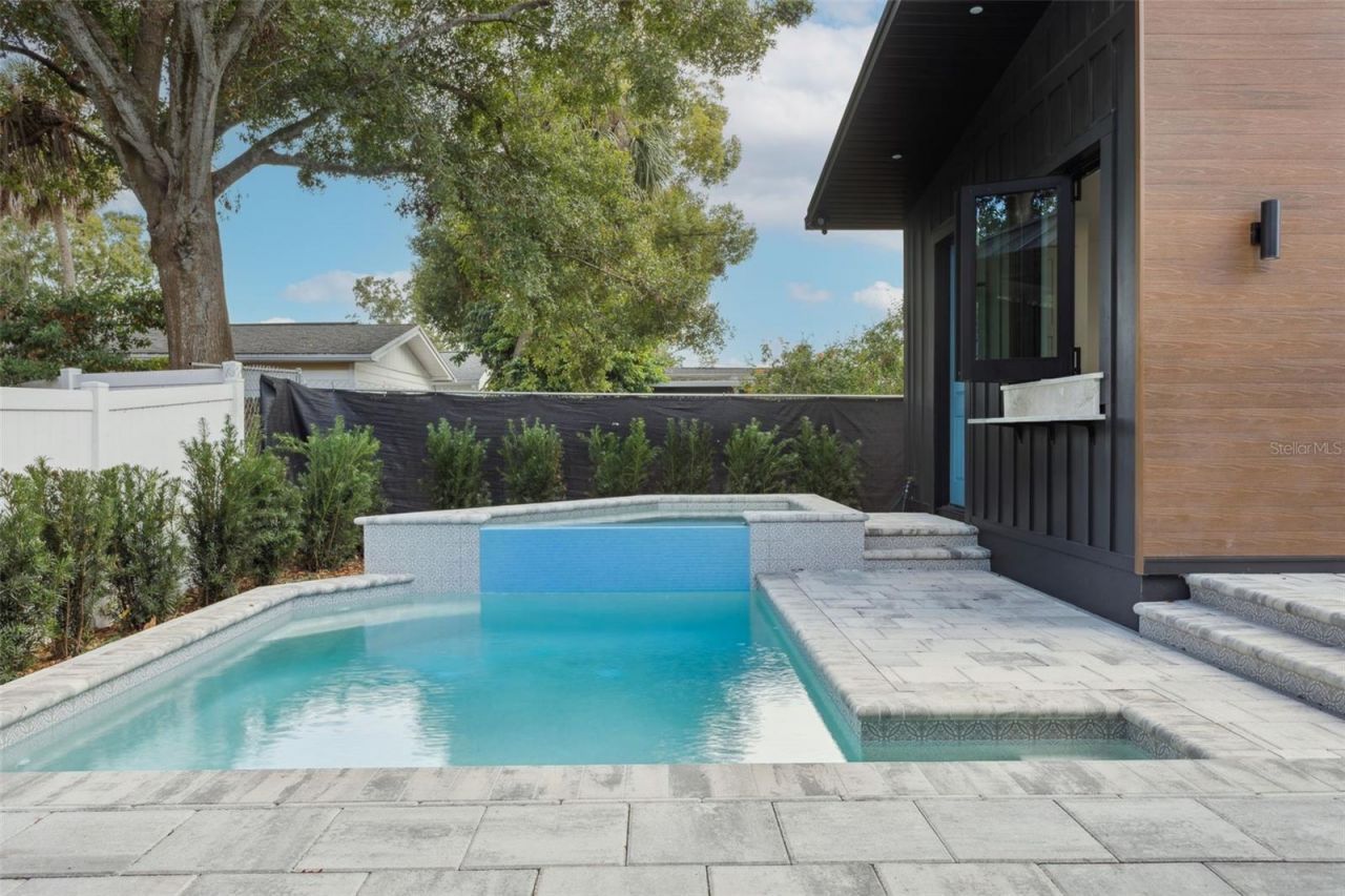 708 W Kentucky Avenue, Tampa, FL 33603 Photo