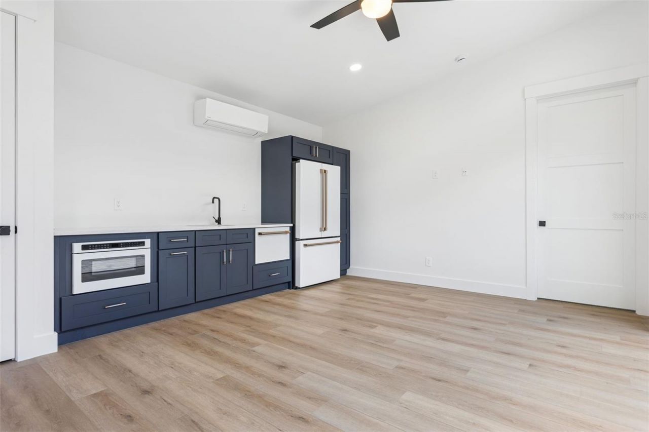 708 W Kentucky Avenue, Tampa, FL 33603 Photo