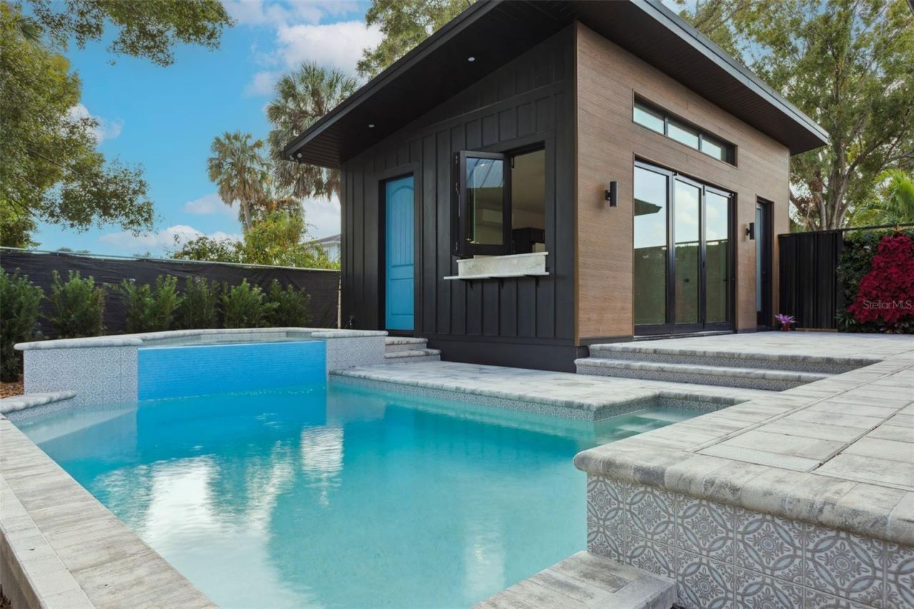 708 W Kentucky Avenue, Tampa, FL 33603 Photo
