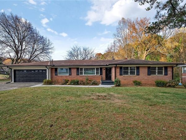 201 E simon Terrace NW, Atlanta, GA 30318
