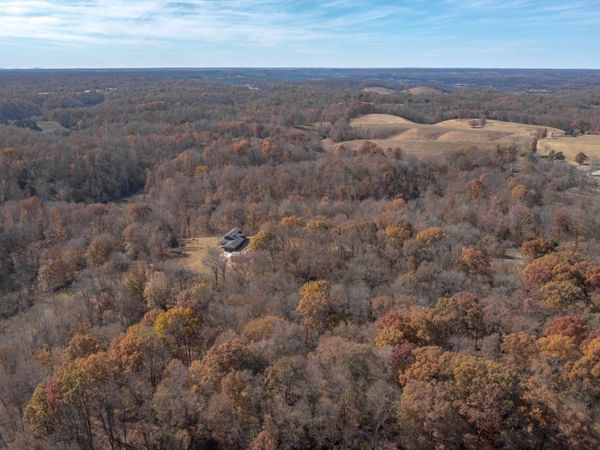 2900 Tanyard Hill Rd, Lynchburg, TN 37352