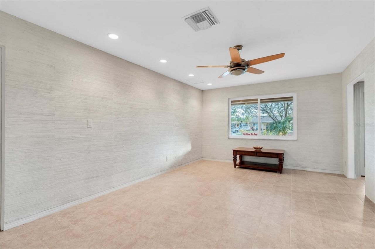 1101 87th Avenue N, Saint Petersburg, FL 33702 Photo