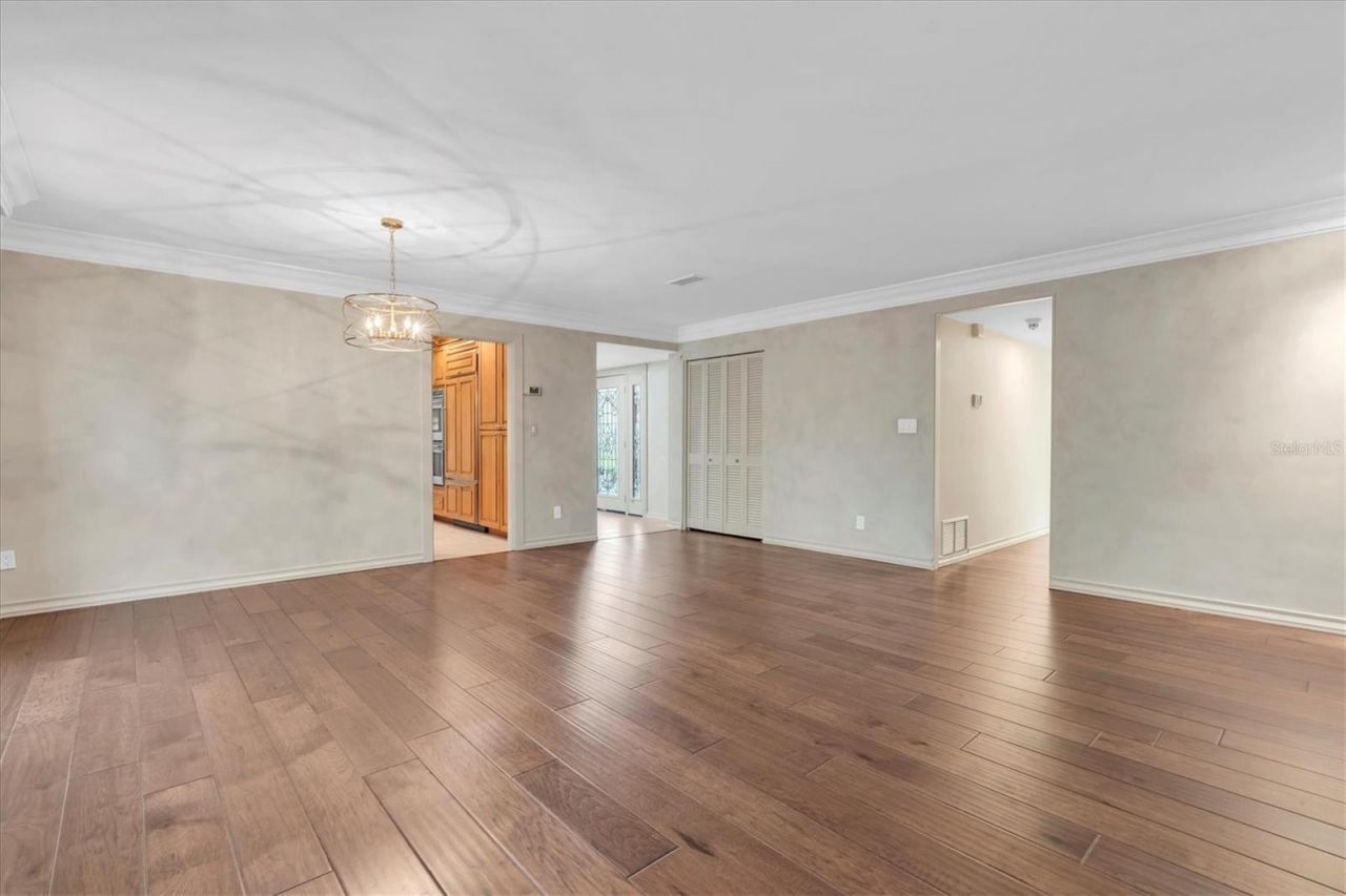 1101 87th Avenue N, Saint Petersburg, FL 33702 Photo