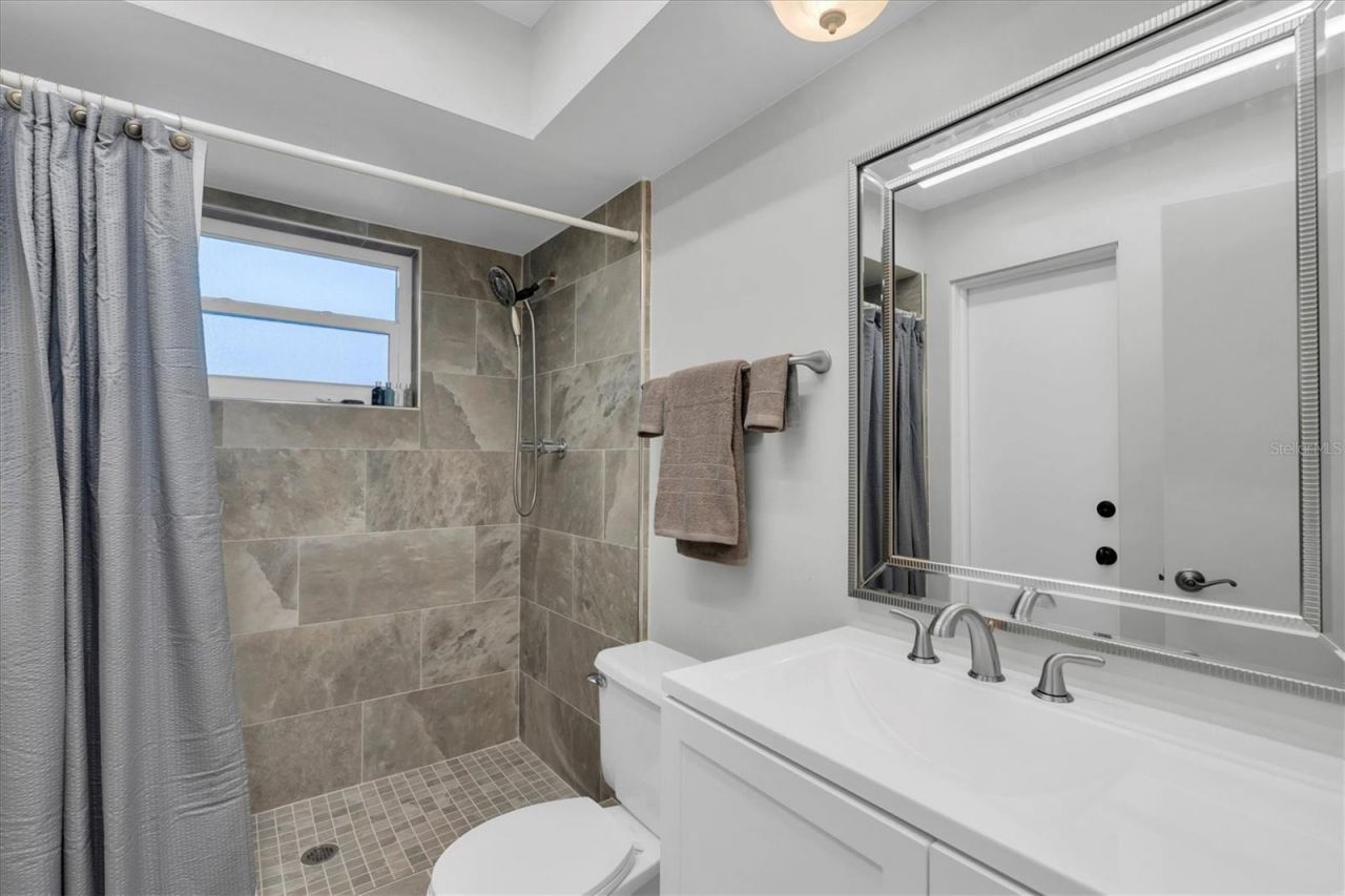 1101 87th Avenue N, Saint Petersburg, FL 33702 Photo