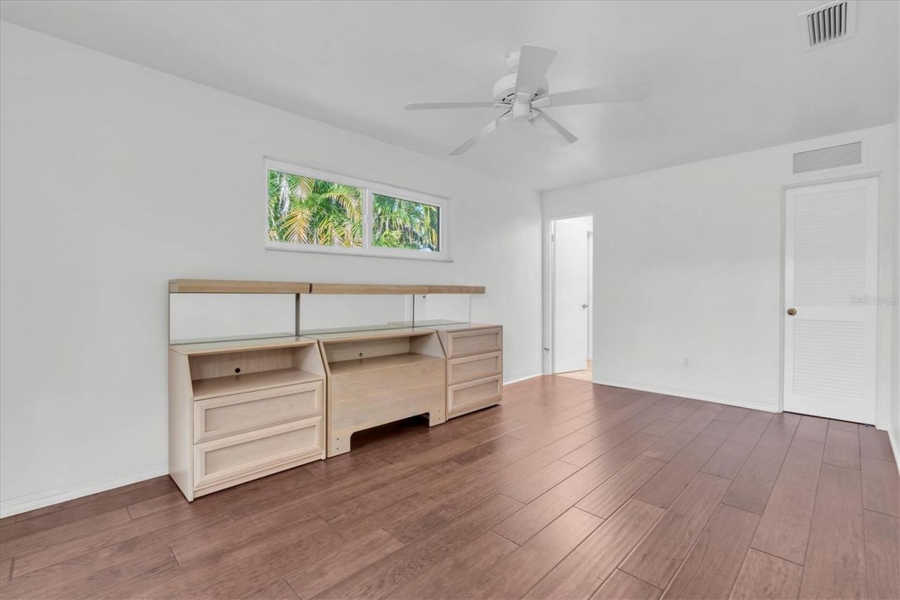 1101 87th Avenue N, Saint Petersburg, FL 33702 Photo