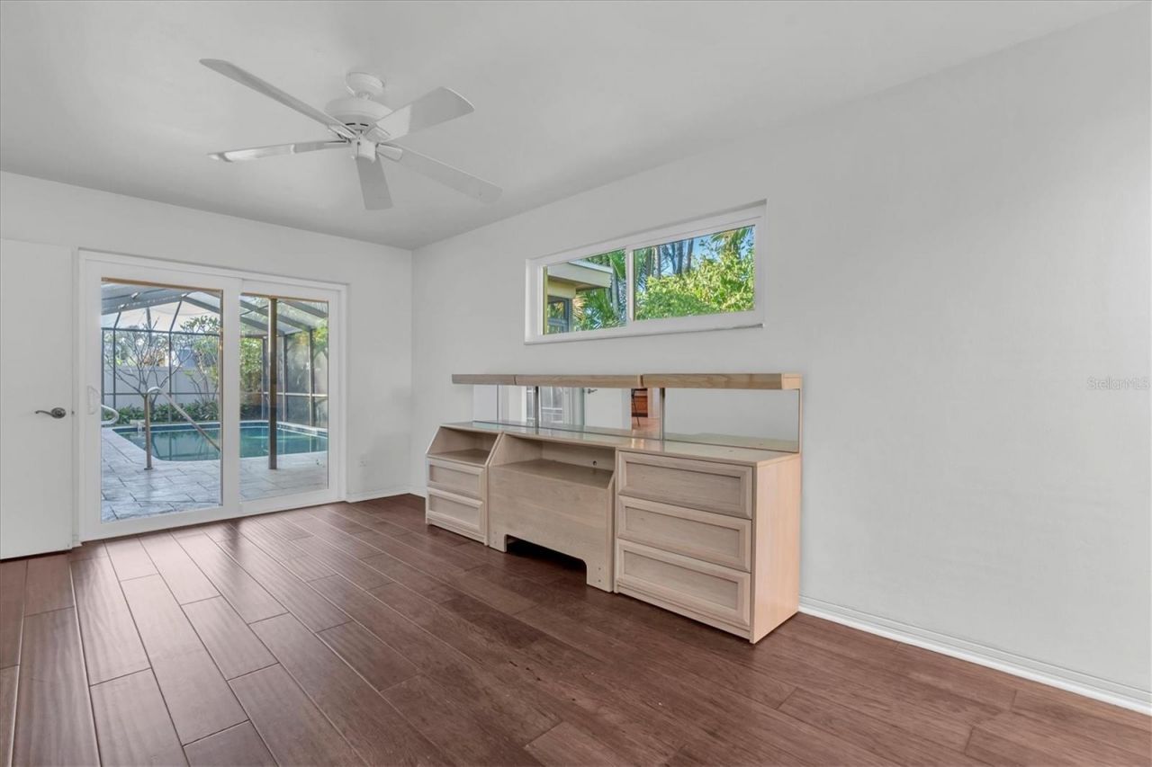 1101 87th Avenue N, Saint Petersburg, FL 33702 Photo