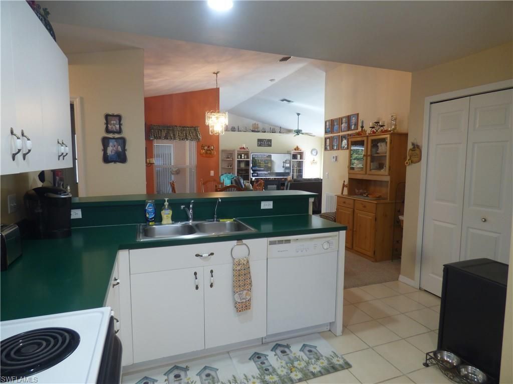 5206 Beauty St, Lehigh Acres, FL 33971 Photo