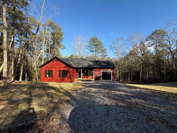 153 Walnut Street, KILMARNOCK, VA 22482