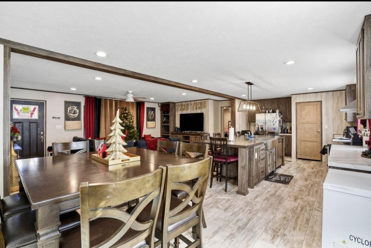 237 W Steele Drive Photo 10