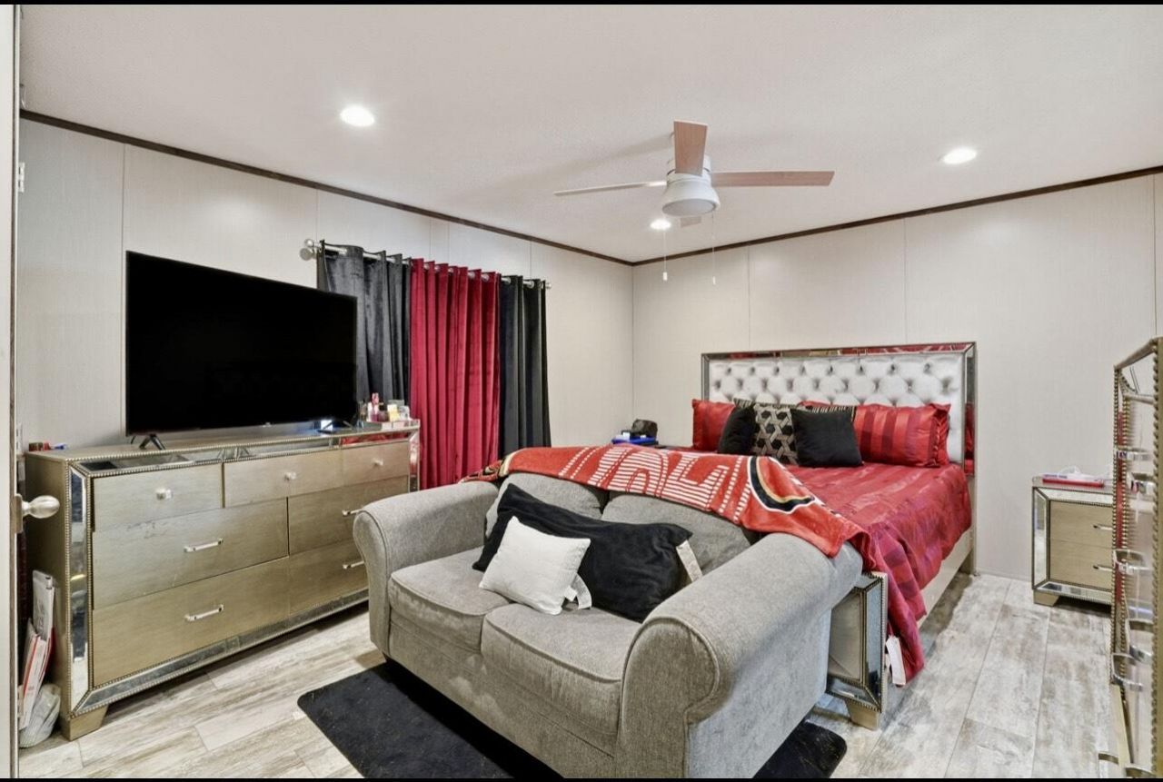 237 W Steele Drive Photo 13