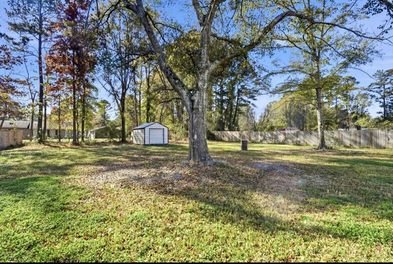 237 W Steele Drive Photo 27