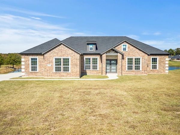23690 Champion Drive, Lindale, TX 75771