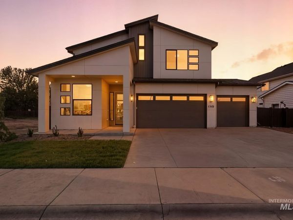 6056 N Artic Fox Way, Meridian, ID 83646