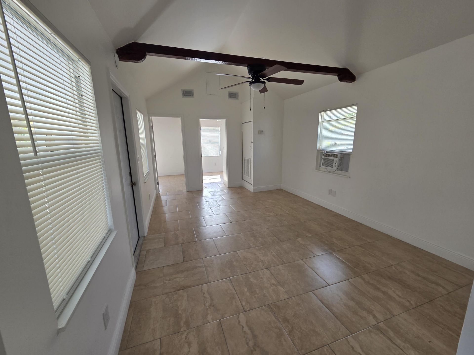 908 W 5th Street, Riviera Beach, FL 33404 Photo