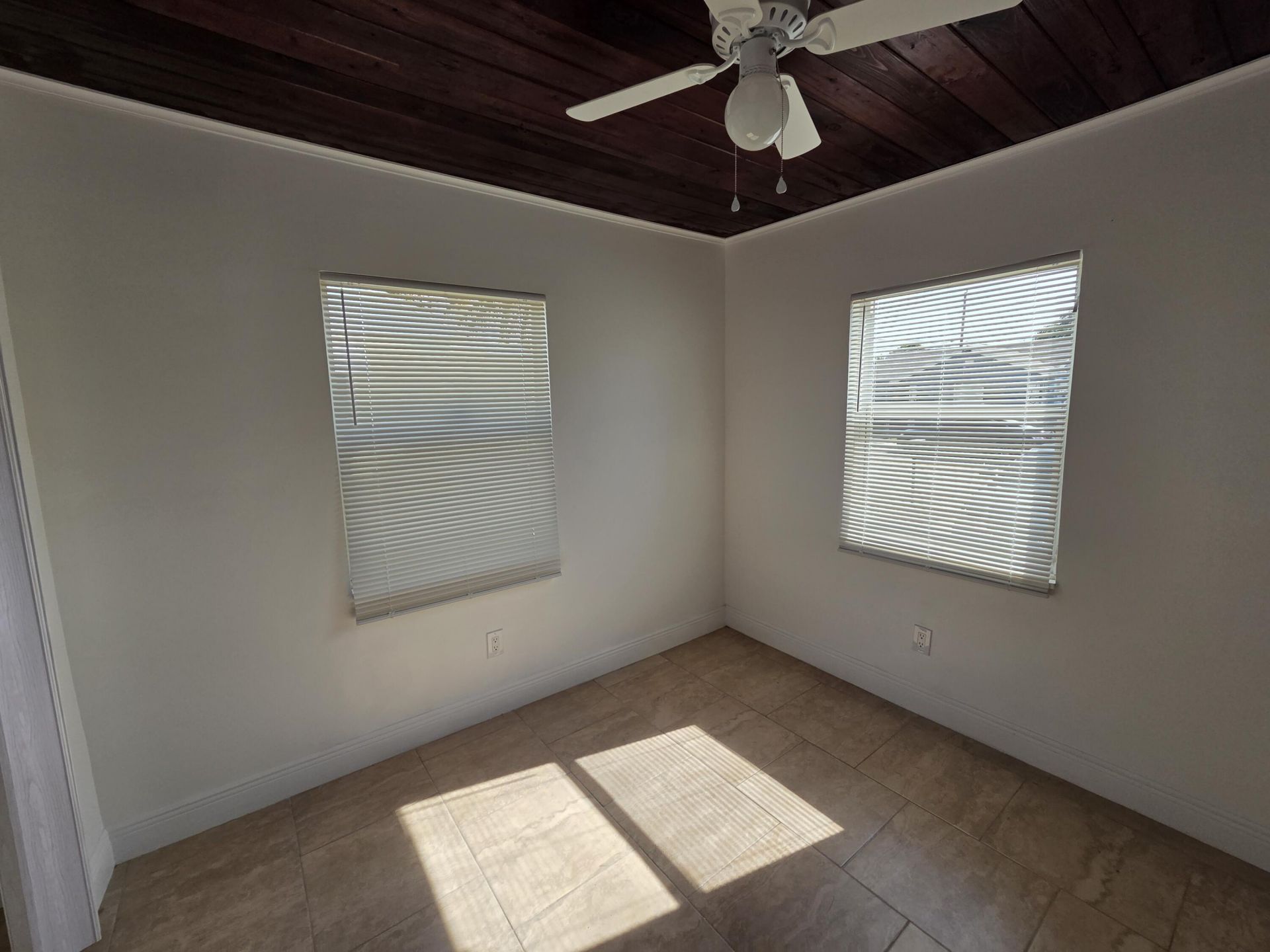908 W 5th Street, Riviera Beach, FL 33404 Photo