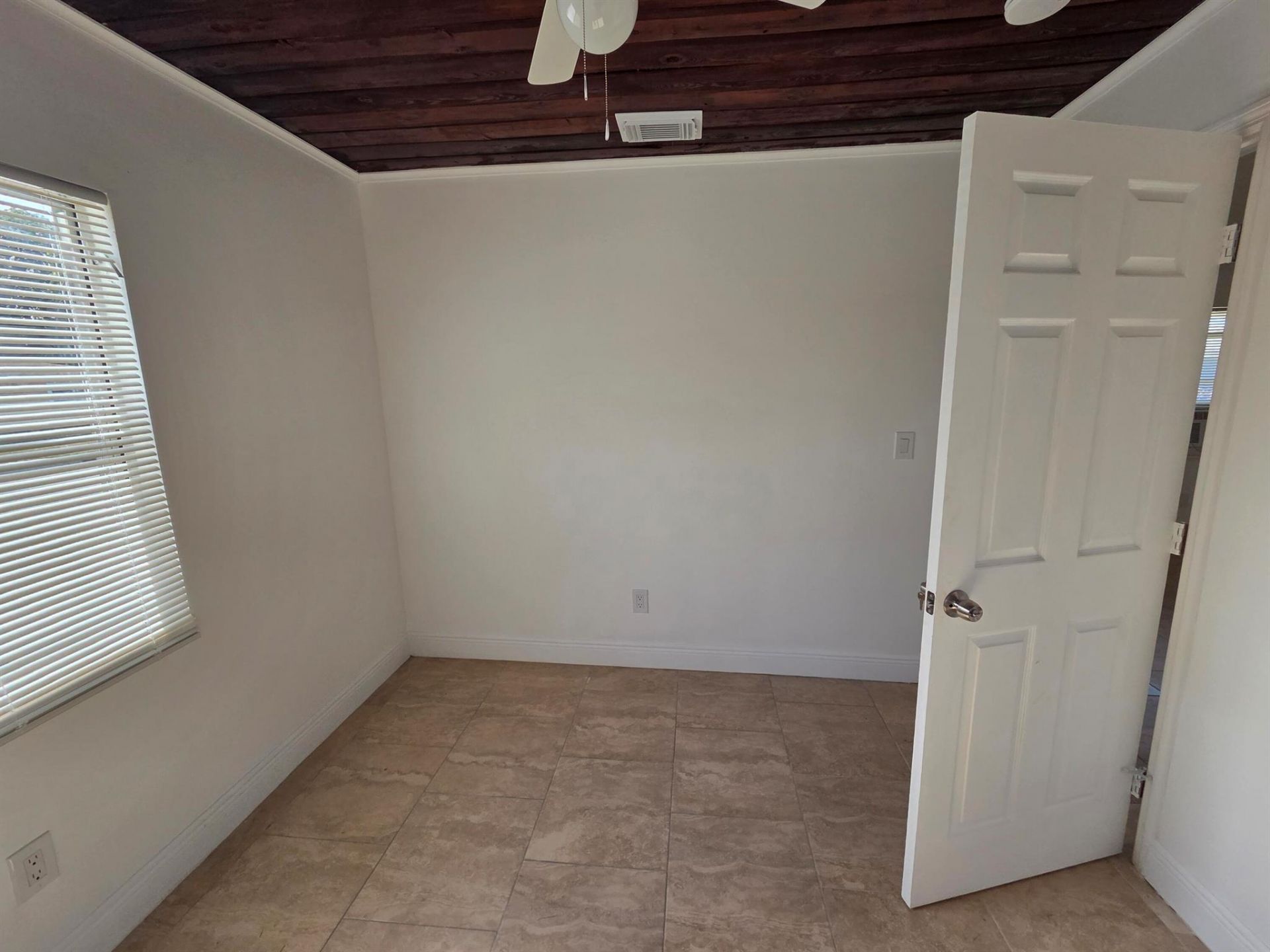 908 W 5th Street, Riviera Beach, FL 33404 Photo