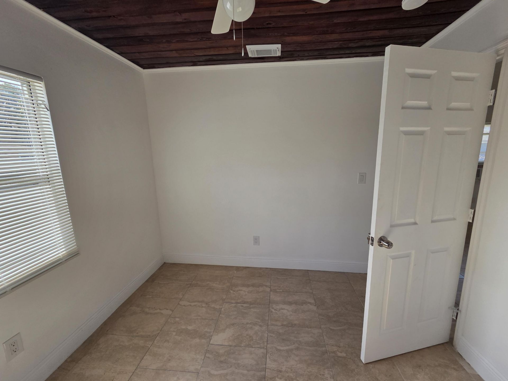 908 W 5th Street, Riviera Beach, FL 33404 Photo