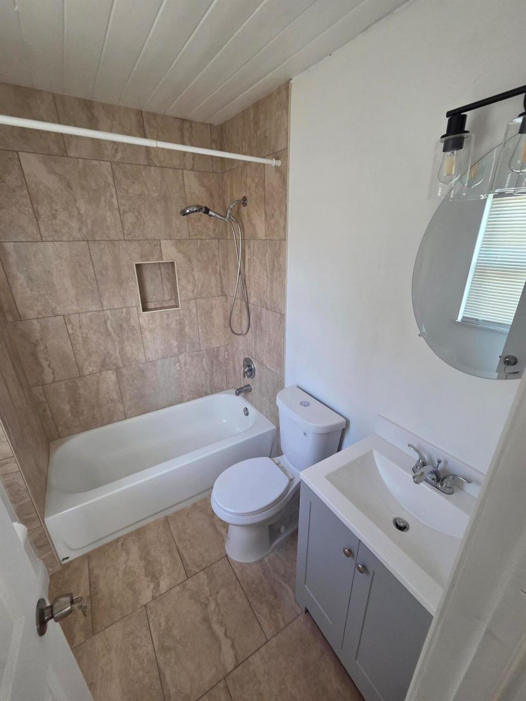 908 W 5th Street, Riviera Beach, FL 33404 Photo