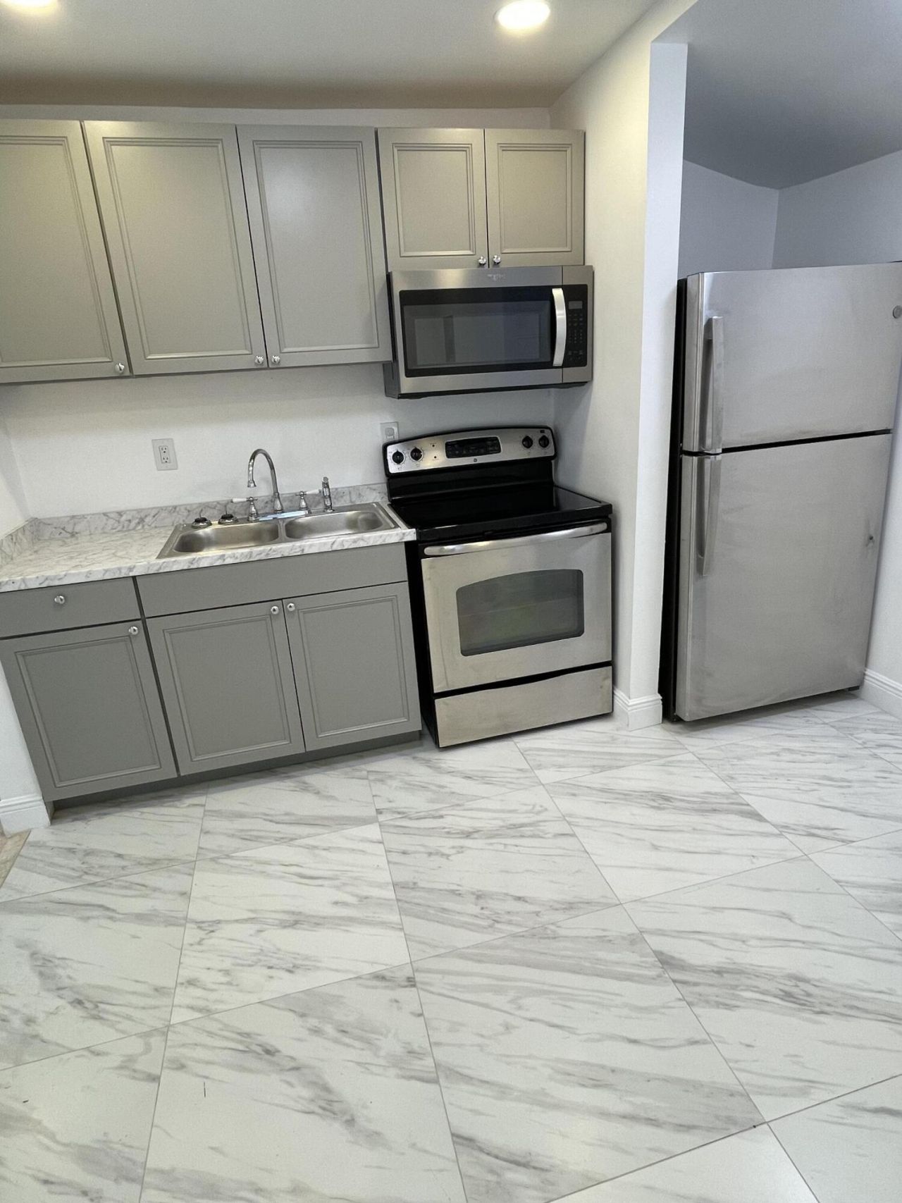 908 W 5th Street, Riviera Beach, FL 33404 Photo