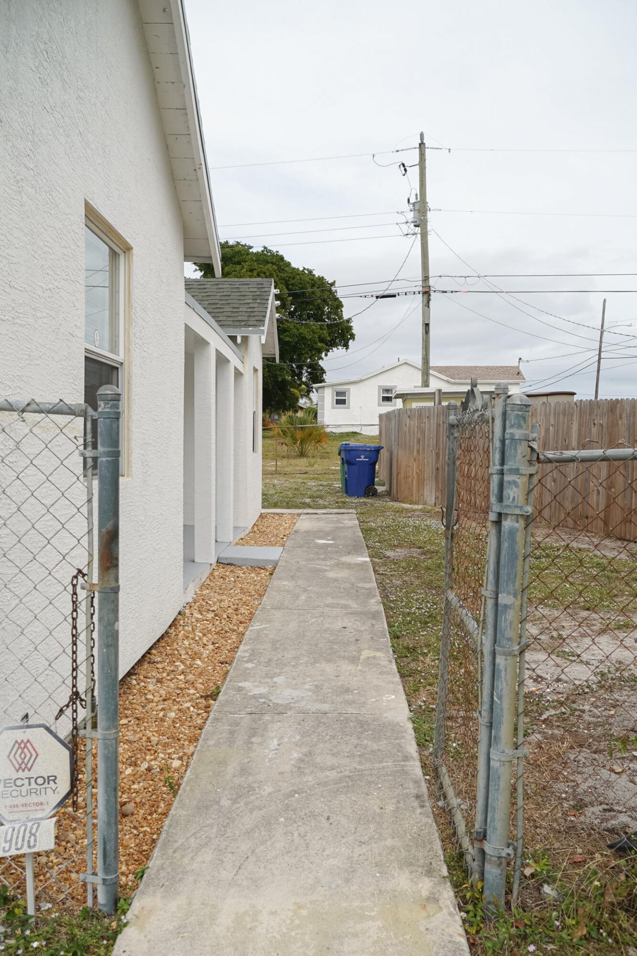 908 W 5th Street, Riviera Beach, FL 33404 Photo