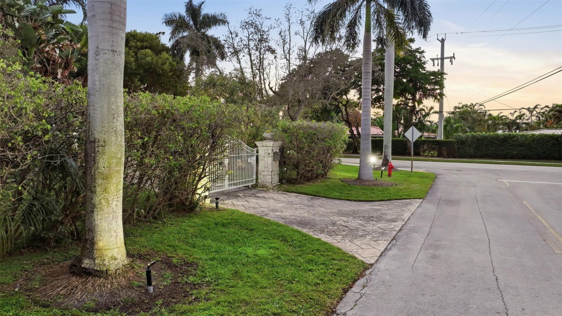 2800 NE 29th Street, Fort Lauderdale, FL 33306 Photo