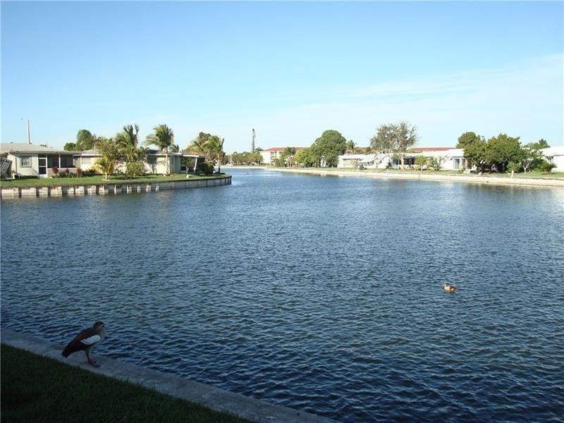 5809 NW 85th Avenue, Tamarac, FL 33321 Photo