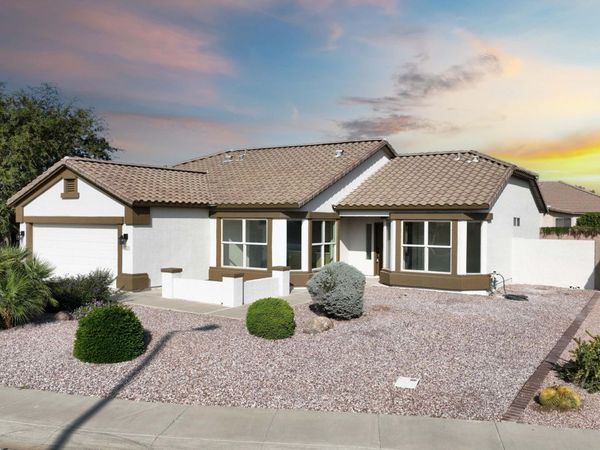 3098 E HAZELTINE Way, Chandler, AZ 85249