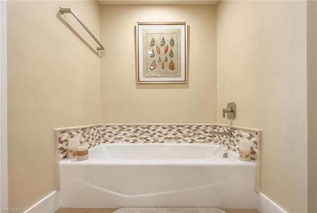 17080 Harbour Point Dr, Unit 612, Fort Myers, FL 33908 Photo