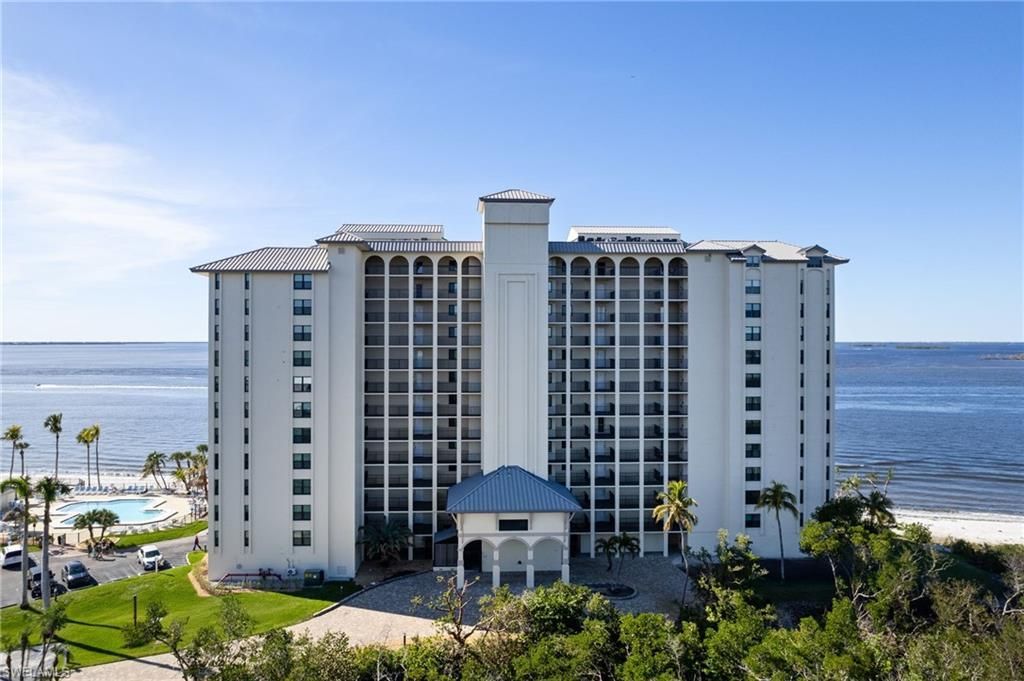 17080 Harbour Point Dr, Unit 612, Fort Myers, FL 33908 Photo