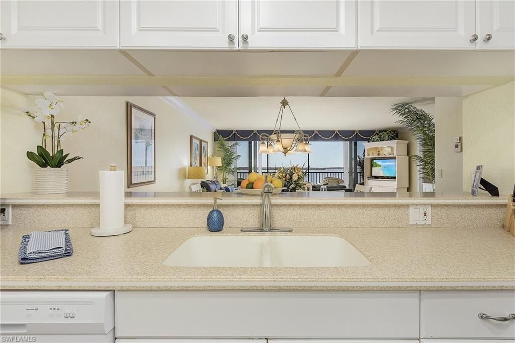 17080 Harbour Point Dr, Unit 213, Fort Myers, FL 33908 Photo