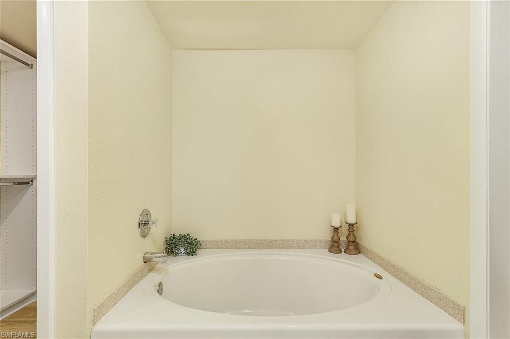 17080 Harbour Point Dr, Unit 213, Fort Myers, FL 33908 Photo