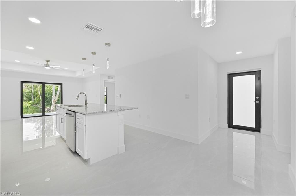 4711 27th St Sw, Lehigh Acres, FL 33973 Photo