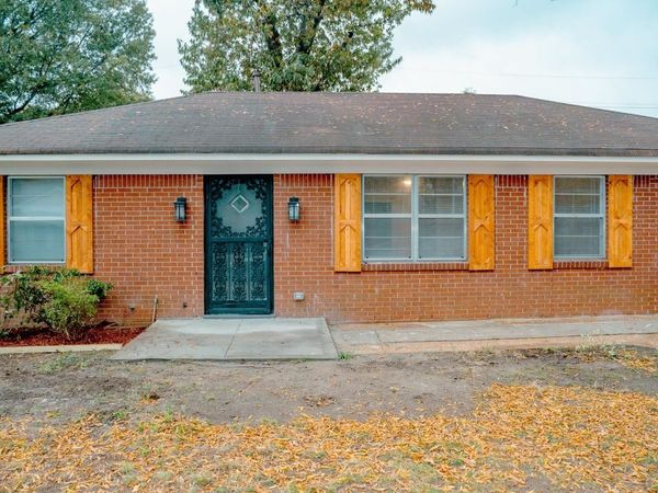 1210 VERNON CV, Memphis, TN 38122
