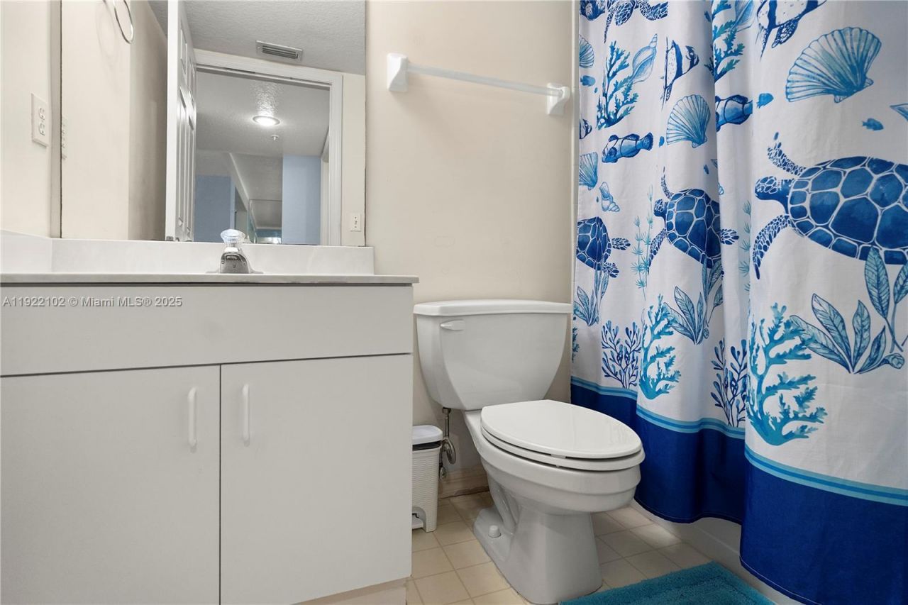9610 Victoria Lane, Unit D202, Naples, FL 34109 Photo