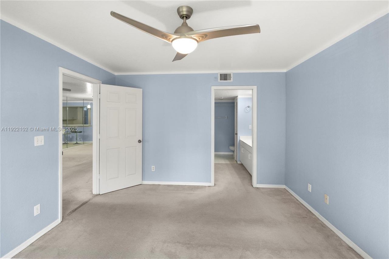 9610 Victoria Lane, Unit D202, Naples, FL 34109 Photo