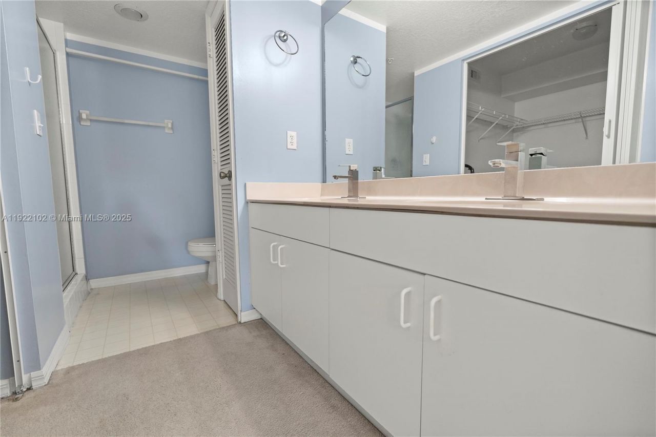 9610 Victoria Lane, Unit D202, Naples, FL 34109 Photo