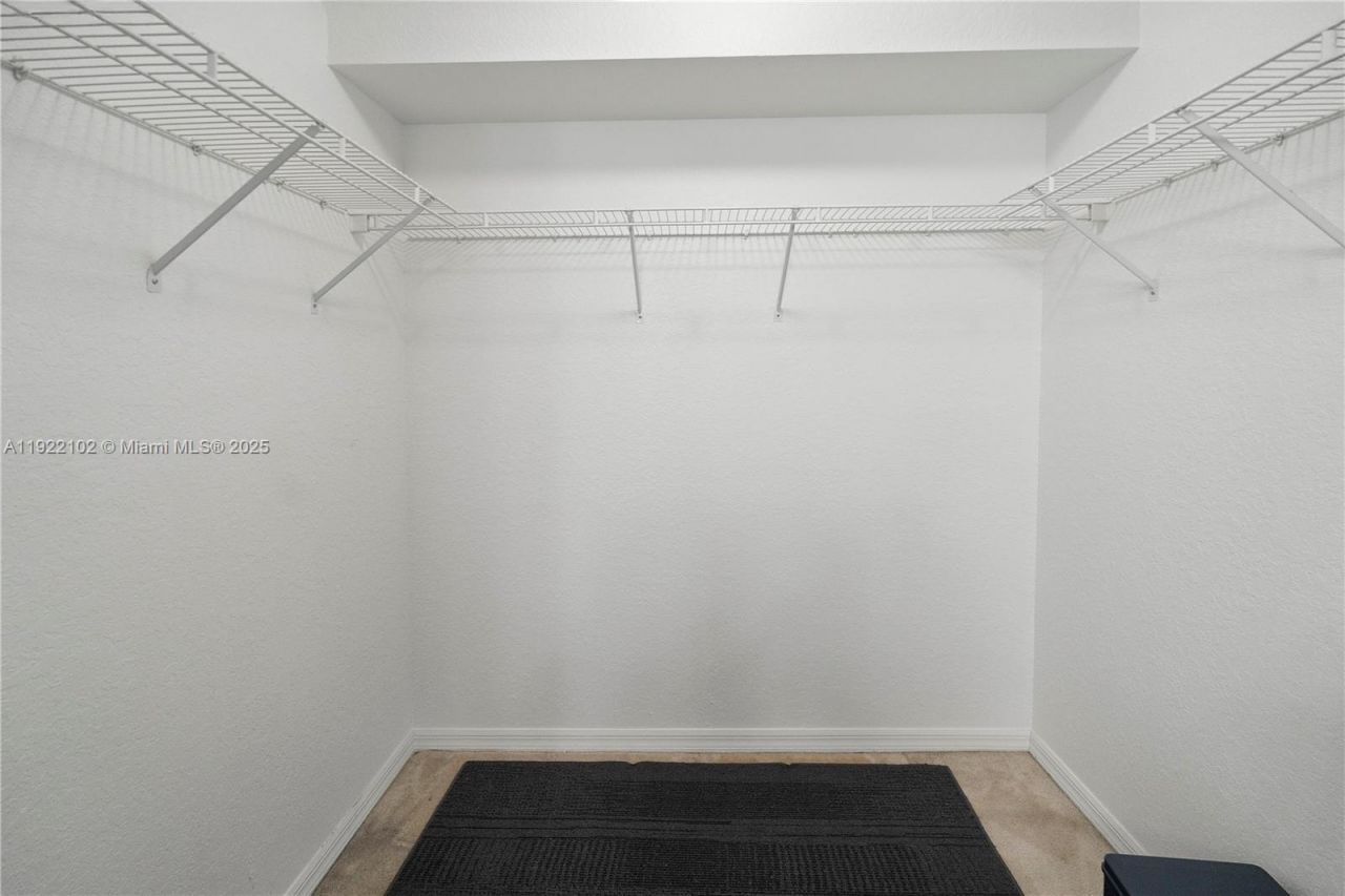 9610 Victoria Lane, Unit D202, Naples, FL 34109 Photo