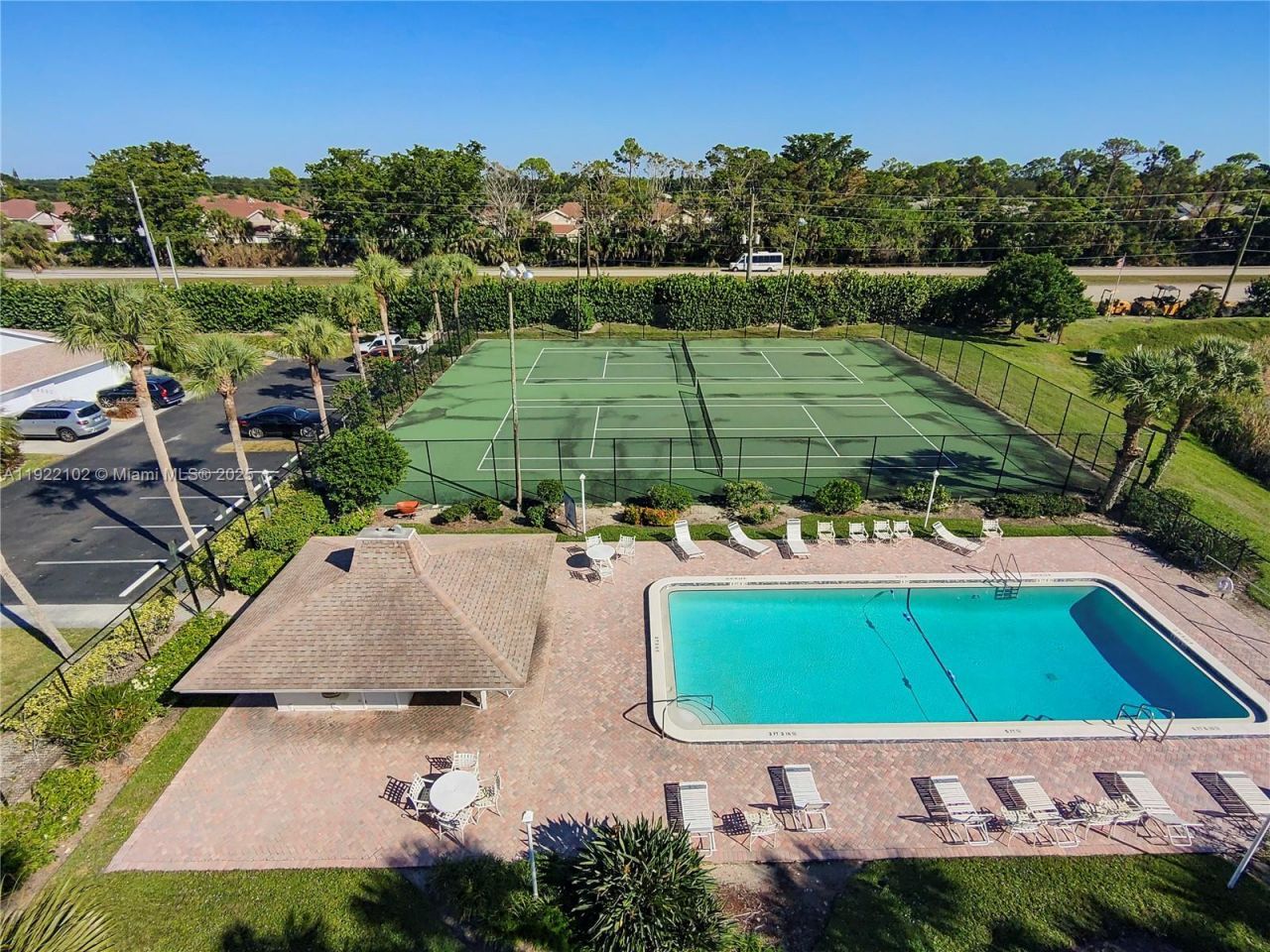 9610 Victoria Lane, Unit D202, Naples, FL 34109 Photo