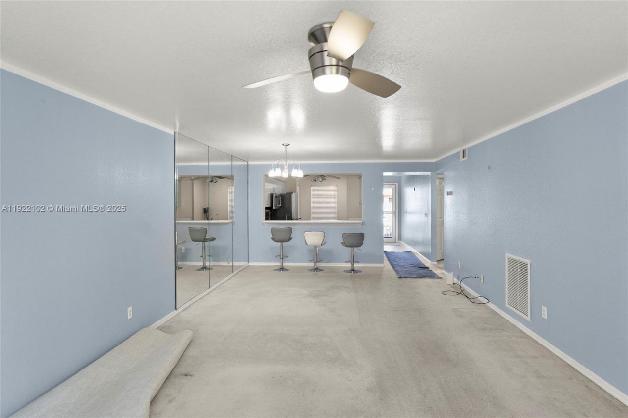 9610 Victoria Lane, Unit D202, Naples, FL 34109 Photo