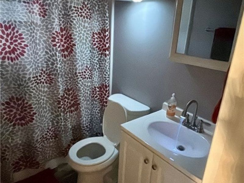 1161 Magdalyn Drive, Akron, OH 44320 Photo 13