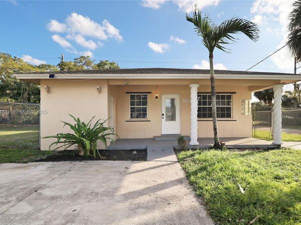 1722 NW 8th Ct, Fort Lauderdale, FL 33311