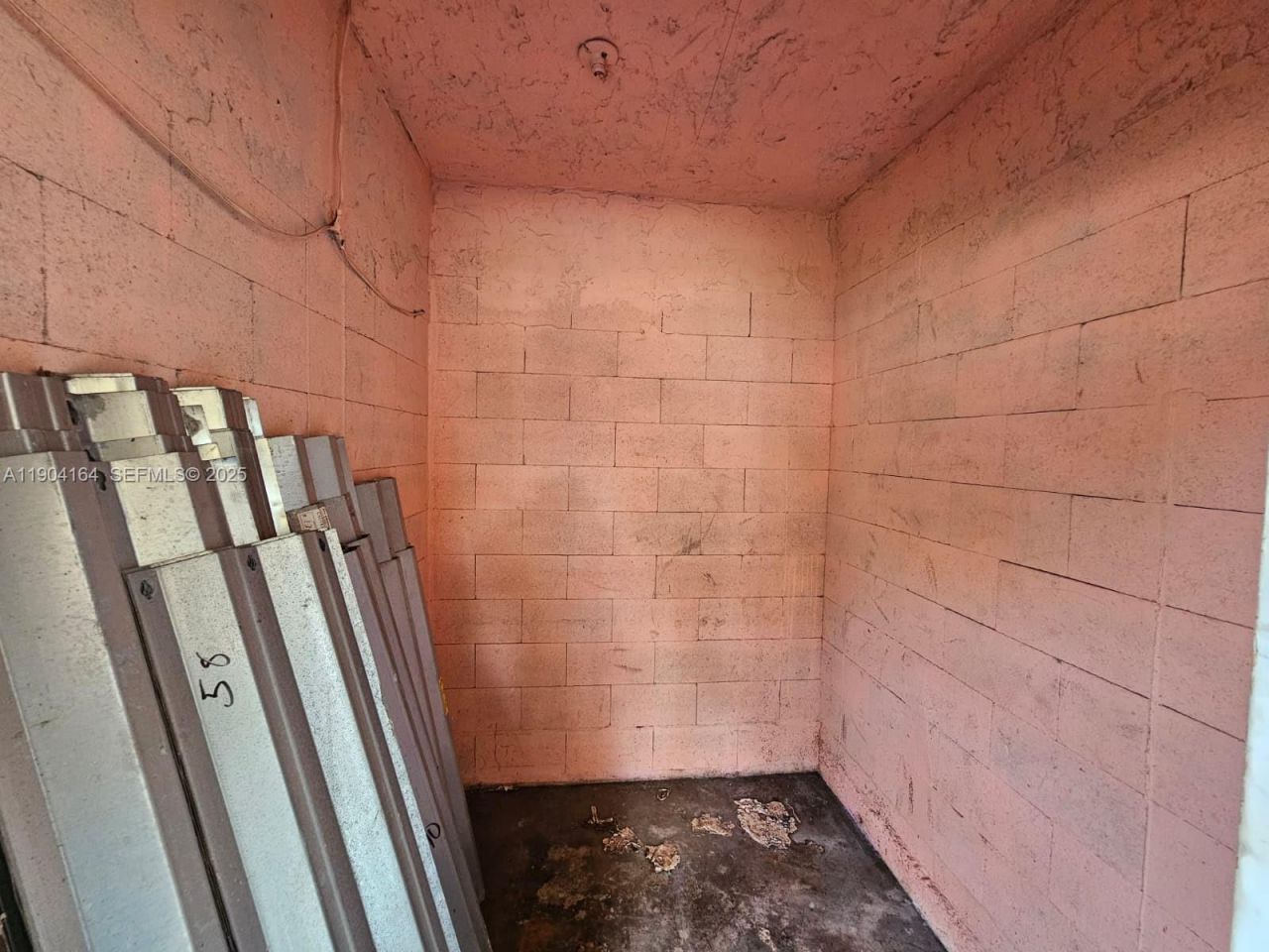 1722 NW 8th Ct, Fort Lauderdale, FL 33311 Photo