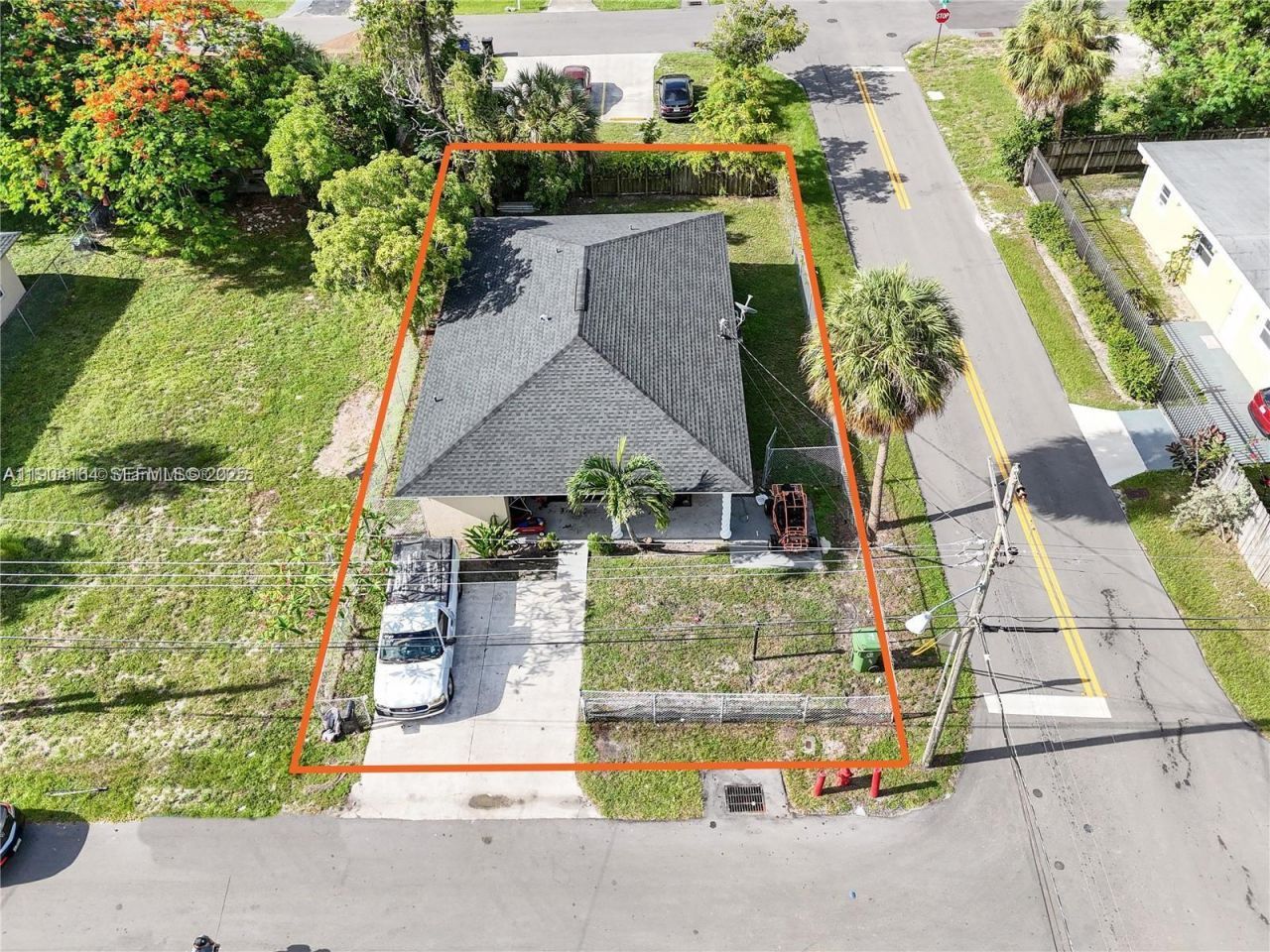 1722 NW 8th Ct, Fort Lauderdale, FL 33311 Photo