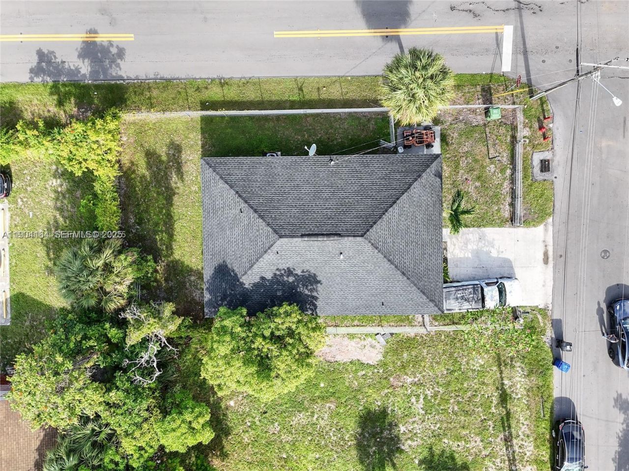 1722 NW 8th Ct, Fort Lauderdale, FL 33311 Photo