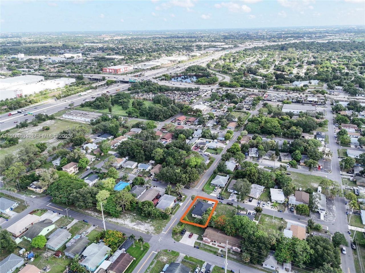 1722 NW 8th Ct, Fort Lauderdale, FL 33311 Photo