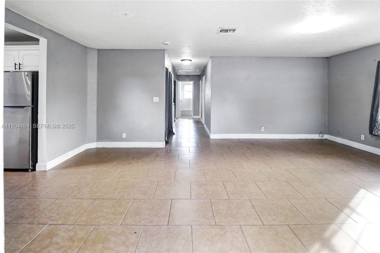 1722 NW 8th Ct, Fort Lauderdale, FL 33311 Photo