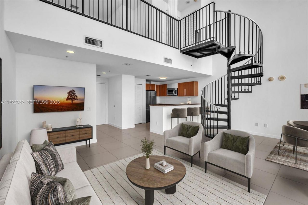 300 S Biscayne Blvd, Unit L-822, Miami, FL 33131 Photo