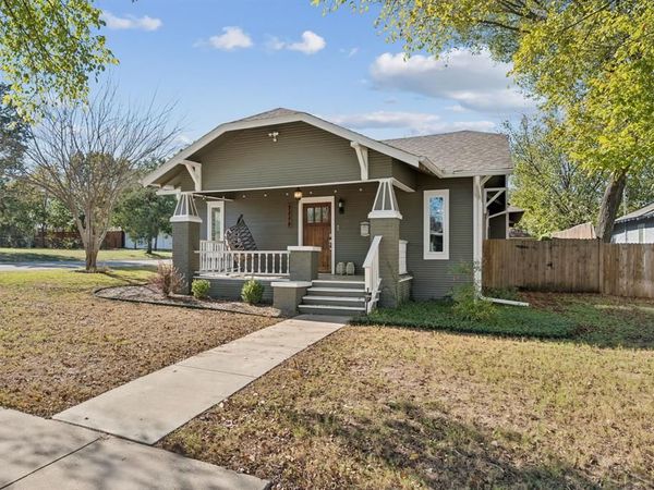 2844 S Adams Street, Fort Worth, TX 76110