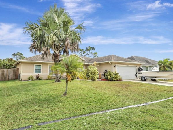 3837 SW Daisy Street, Port Saint Lucie, FL 34953